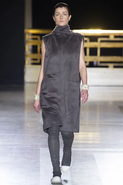 Look 23